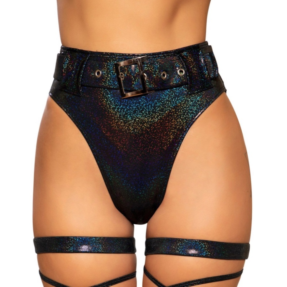 RAVE HIGH WAISTED SHORTS